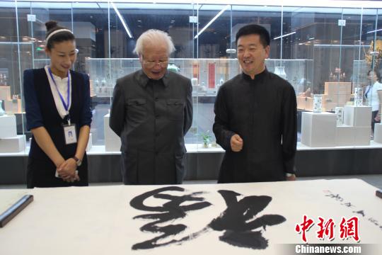 臺灣112歲黃埔老將軍長壽秘籍:高粱酒加大蒜