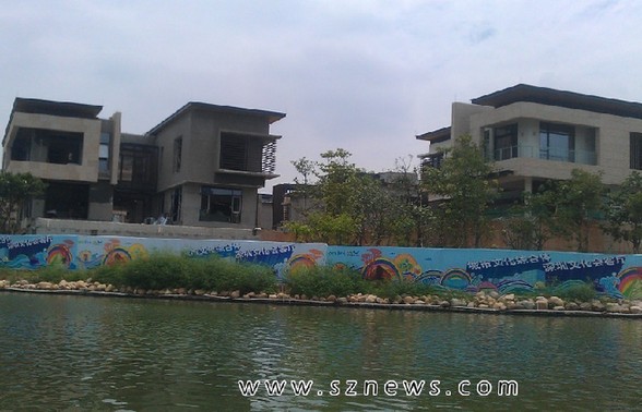 城市會客廳還是私人豪宅?歡樂海岸驚現別墅群(圖)