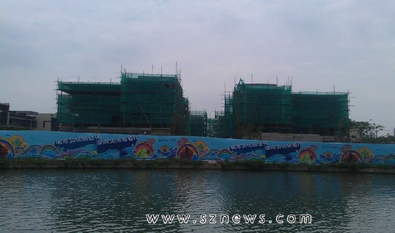 城市會客廳還是私人豪宅?歡樂海岸驚現別墅群(圖)