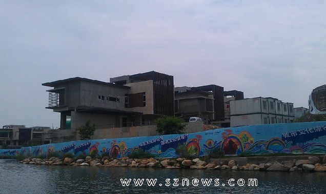 城市會客廳還是私人豪宅?歡樂海岸驚現別墅群(圖)