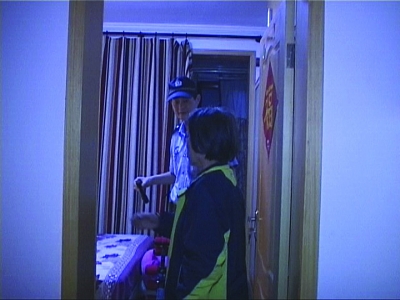 獨居老人想找人陪聊解悶 報警稱“家里有炸彈”