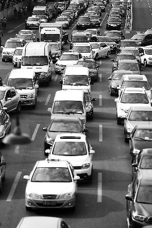 最堵一周拉開序幕 交通部門預測：明天將嚴重擁堵