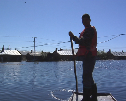 黑龍江撫遠洪災致百萬畝農田被淹 農民損失慘重(圖)