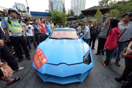 重慶山寨蘭博基尼一周兩罰 交警:再開出來(lái)還罰