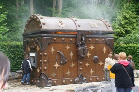 滑稽！那些ATM機(jī)前的囧人囧事