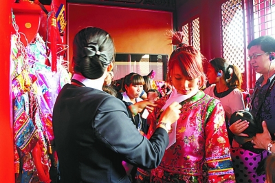 古裝照生意火“甄嬛”受追捧