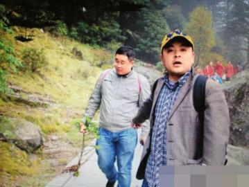 驚魂香格里拉：導游欲刀架游客脖子