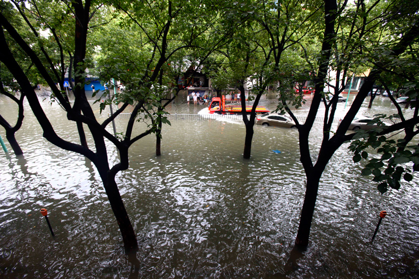 高清：受強臺風“菲特”影響 浙江寧波市區內澇嚴重