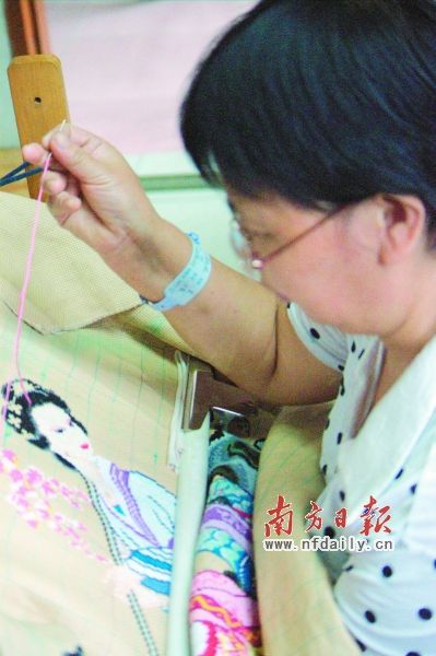 妻欲賣刺繡救塵肺病丈夫 其自己全身有百個(gè)腫瘤