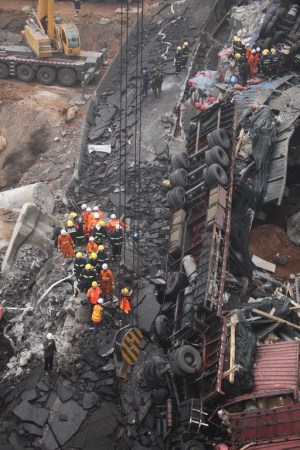 河南連霍大橋垮塌致10死 9個(gè)月未公布處理結(jié)果