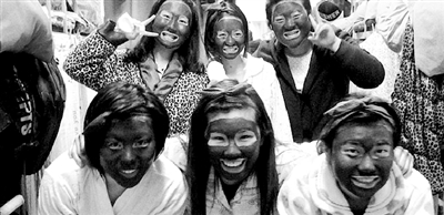 鄭州航院女大學生拍畢業視頻:姐妹 我們去哪兒