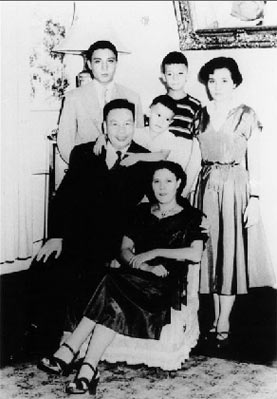 蔣經國的混血女兒如此驚艷【組圖】