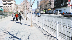 記者探究一線城管:我們?yōu)樯?#8220;里外不是人”