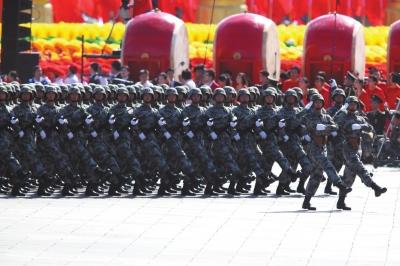 中央設(shè)國(guó)家安全委員會(huì) 安全形勢(shì)復(fù)雜防患于未然