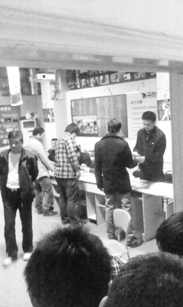 女大學(xué)生蹊蹺死亡初定刑事案件 數(shù)千男性師生采血驗(yàn)DNA