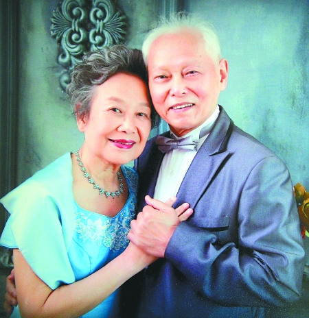 老兵為亡妻塑雕像:戰場上牽手 用余生懷念(圖)