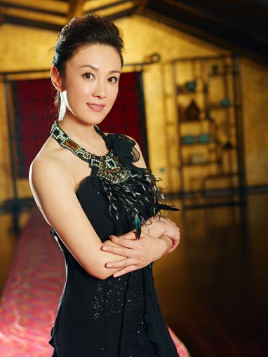 大媽秀腹肌驚呆網(wǎng)友 娛樂圈不老女神大盤點/圖