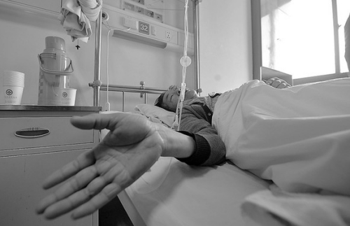 河北一副局長辦公室內酒后打人 公安、紀委介入(圖)