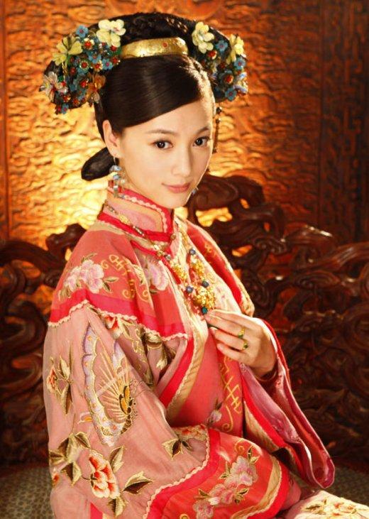 驚艷勝過主角的配角 容嬤嬤成經(jīng)典雪姨爆紅