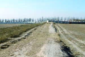 包頭一工地圈占趙長城遺址 文化局:進行調查了解