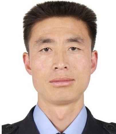 甘肅一警察追捕販毒嫌疑人時被水沖走犧牲(圖)