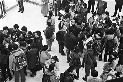 北京持居住證者有望享買車買房等公共服務