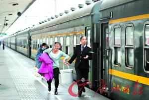 25日粵多條高速擁堵 女車主后悔沒(méi)買成人尿片