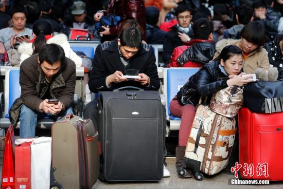 節(jié)前春運迎來最高峰 日出行人次破億