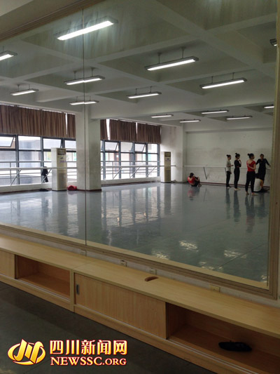不滿練功動(dòng)作不到位 川大舞蹈系多名學(xué)生被老師打