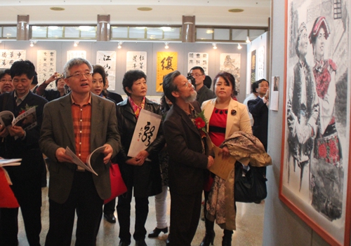 首屆中國民族書法美術(shù)藝術(shù)博覽會在京舉行