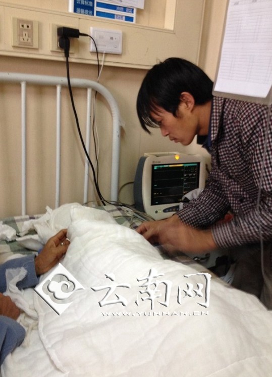 云南宣威3歲女孩被燙傷續(xù)：母親放棄治療女兒