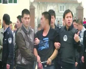 男子因感情問題持刀劫持妻子 遭圍堵被制服(圖)