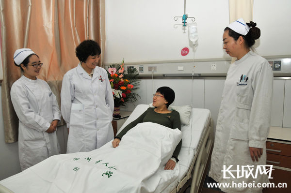 河北醫(yī)生賈永青頑強敬業(yè)故事引發(fā)社會強烈反響