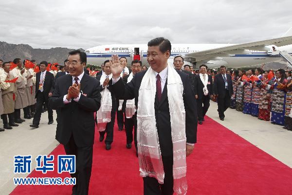 習近平率中央代表團飛抵拉薩 出席西藏和平解放60周年慶祝活動