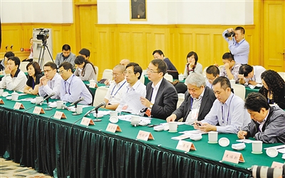 黃奇帆:要通過法治讓我們的事業持續穩定地發展