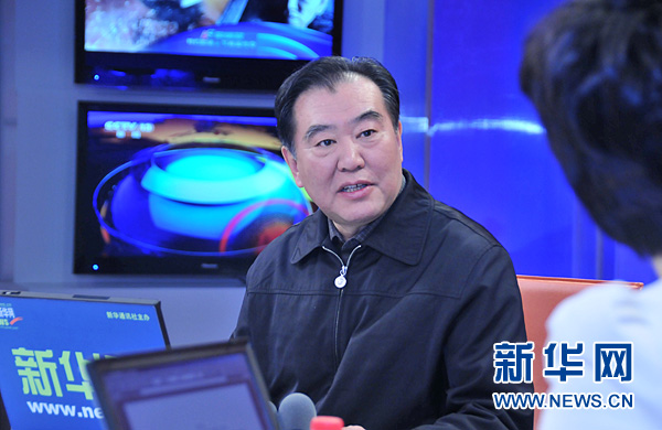 安監(jiān)總局新聞發(fā)言人解讀40號(hào)文件 談校車安全管理