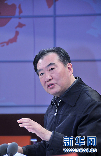 安監總局新聞發言人解讀40號文件 談校車安全管理