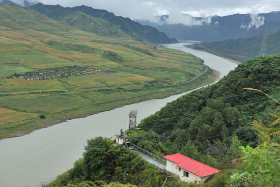 三口人守衛兩口井 中朝邊界的“夫妻哨所”