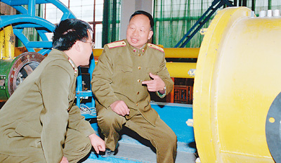 大漠鑄核盾 生命寫忠誠(時代先鋒)