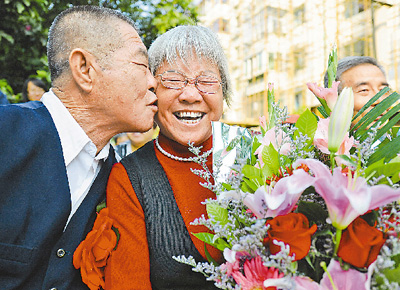 論十六大以來加快建設中國特色社會主義社會管理體系