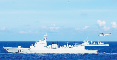 攻堅 跨越 躍升(紅船觀瀾)——論十六大以來國防和軍隊建設的新發展