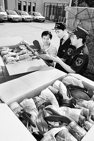 簡化手續減少環節 16條海關新政如何穩外貿?