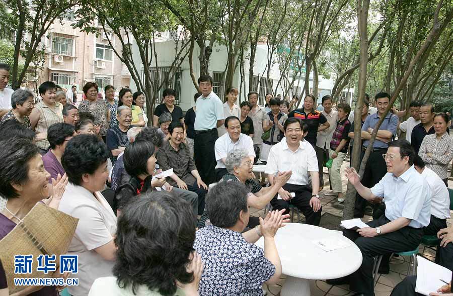 “為民、務(wù)實(shí)、清廉”——記中共中央政治局常委張高麗