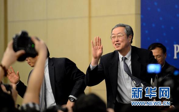 周小川“三任”央行行長 有利于保證改革順利推進