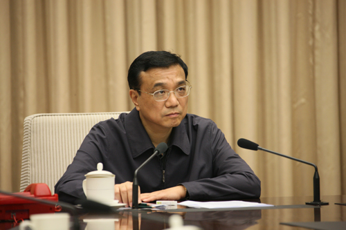 李克強召開關于德惠市特別重大火災事故視頻會議