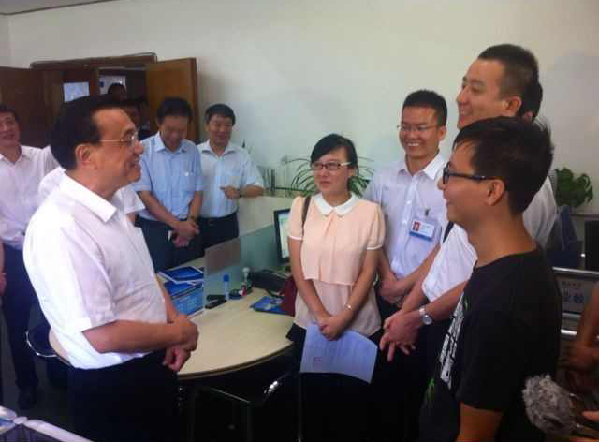 李克強：鼓勵、引導(dǎo)大學生西部地區(qū)就業(yè)、創(chuàng)業(yè)