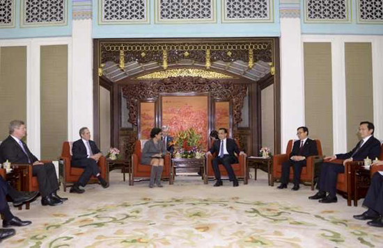 李克強會見美國商務部長、貿易代表和農業部長