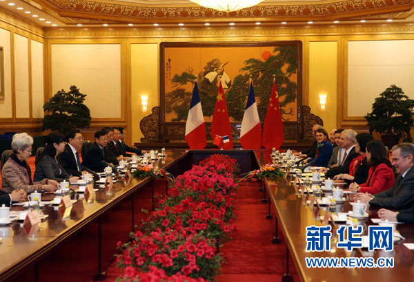 張德江與法國國民議會議長巴爾托洛內舉行會談