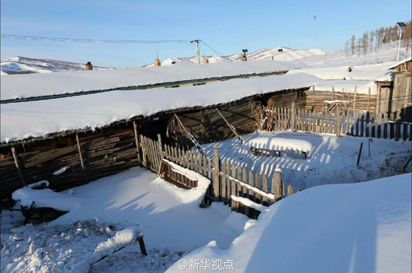 習近平赴邊陲考察棚戶區改造:希望日子越過越好