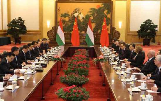 李克強與匈牙利總理歐爾班舉行會談